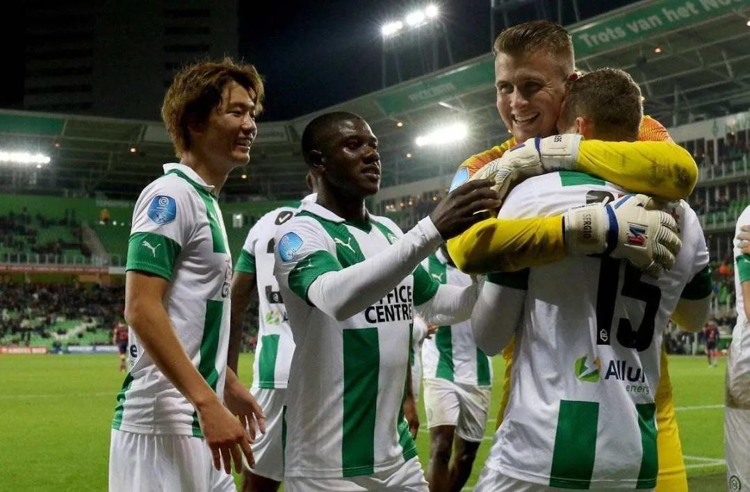 右比赛走势 右比赛走势